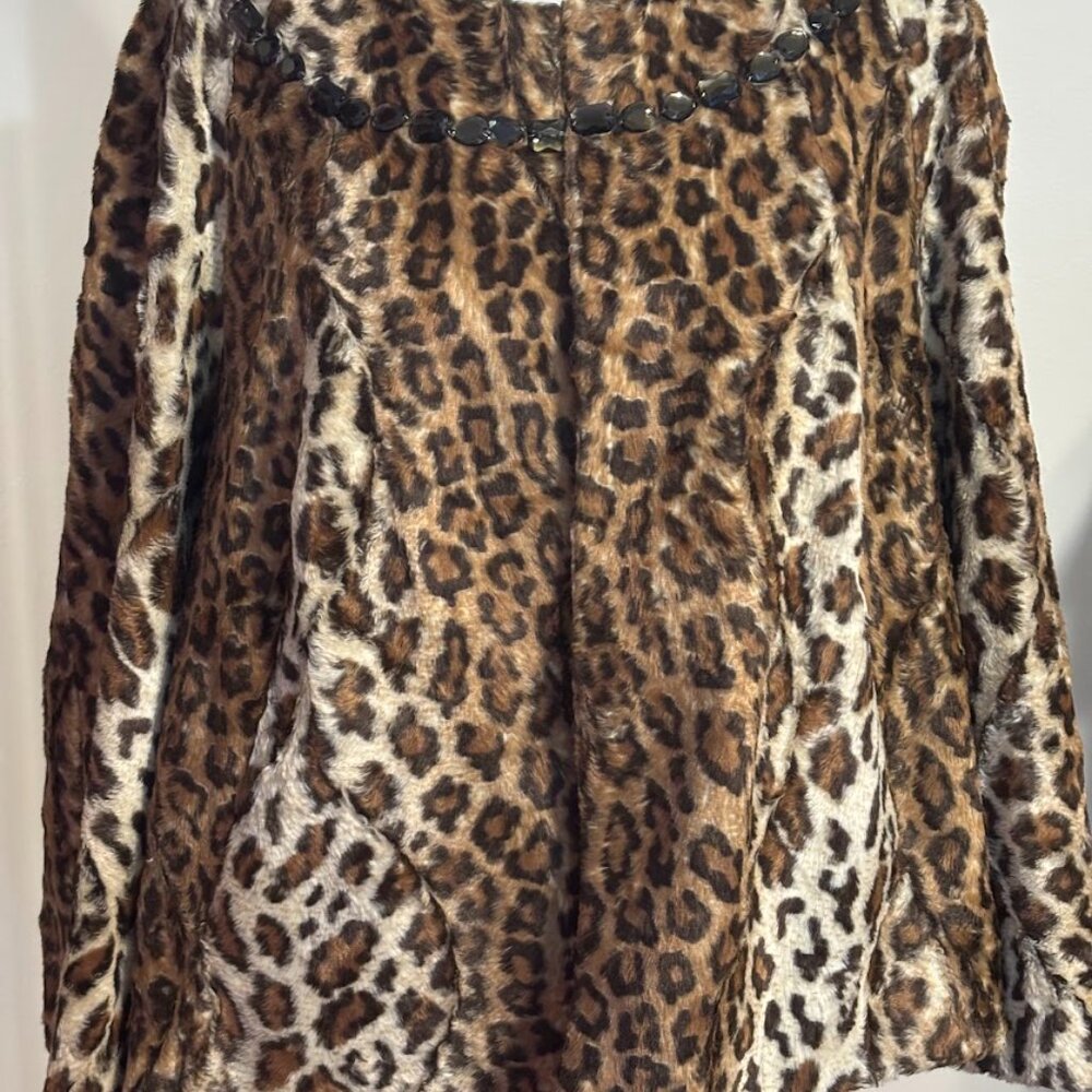 VICTOR ALFARO Leopard Print with 3/4 Sleeve Crop Jacket - Size 20W